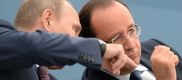 François Hollande et Vladimir Poutine à Moscou - Sputnik Afrique