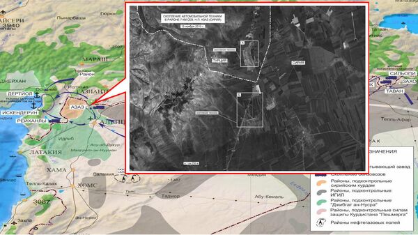Une accumulation de véhicules transportant des produits pétroliers près de la ville d'Azaz (Syrie) Une accumulation de véhicules transportant des produits pétroliers près de la ville d'Azaz (Syrie) - Sputnik Afrique