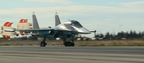 Syrie: les chasseurs russes poursuivent leur lutte contre l'EI - Sputnik Afrique