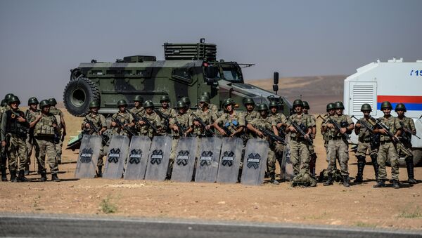 Armée turque à la frontière avec la Turquie - Sputnik Afrique
