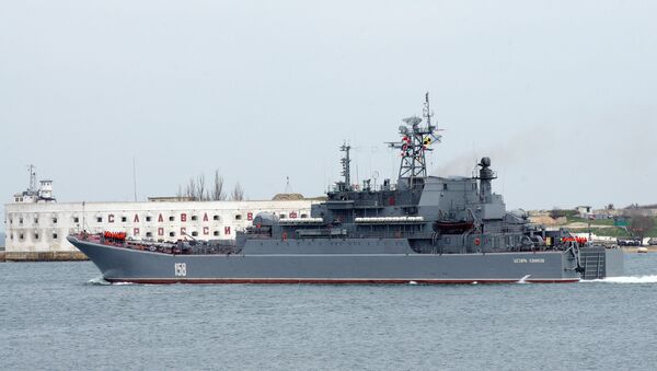 Un navire de débarquement russe entre en Méditerranée - Sputnik Afrique