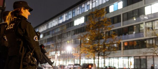 La police à Genève recherche activement, à la suite des attentats de Paris La police à Genève recherche activement, à la suite des attentats de Paris - Sputnik Afrique