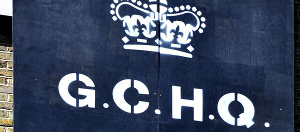 GCHQ: Always Listening to our Customers poster - Sputnik Afrique