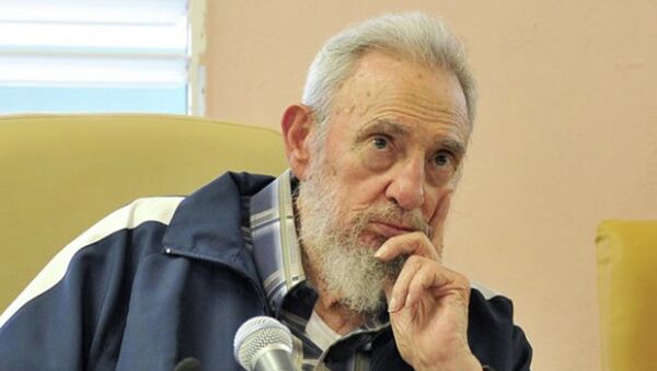 Fidel Castro during the inauguration of a school, - Sputnik Afrique