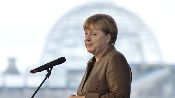 German Chancellor Angela Merkel makes a statement at the Chancellery in Berlin, Germany November 18, 2015 - Sputnik Afrique