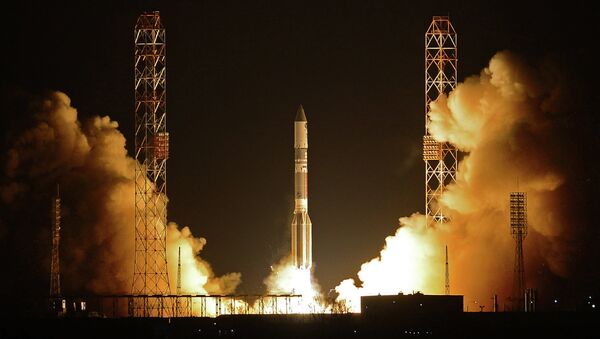 Un lanceur russe Proton-M transportant l'engin spatial militaire a décollé dimanche depuis le cosmodrome de Baïkonour, au Kazakhstan. - Sputnik Afrique