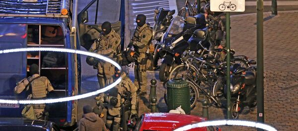 Une perquisition a été menée ce dimanche soir dans le quartier bruxellois de Dansaert, rue de la Clé, à la limite de Molenbeek-Saint-Jean et de Bruxelles-Ville. - Sputnik Afrique