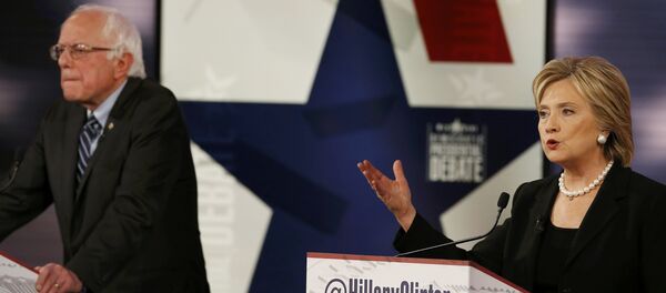Hillary Clinton et Bernie Sanders Hillary Clinton et Bernie Sanders - Sputnik Afrique