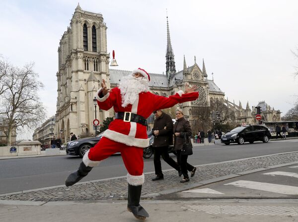 Santa Claus à Paris - Sputnik Afrique