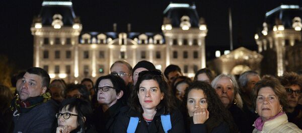 Les parisiens - Sputnik Afrique
