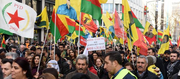 Manifestation des Kurdes à Düsseldorf, décembre 2015 - Sputnik Afrique