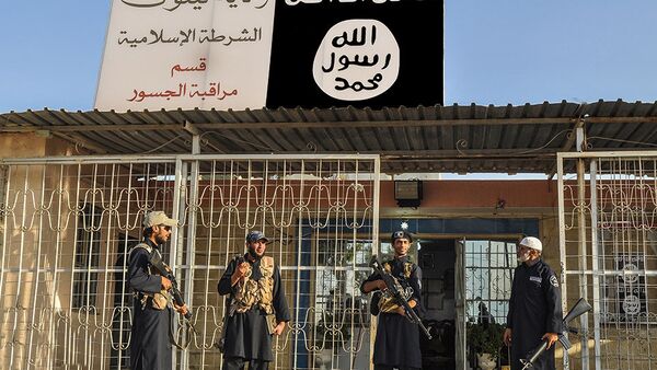 Kämpfer der Terrorgruppierung Daesh (Islamischer Staat) - Sputnik Afrique