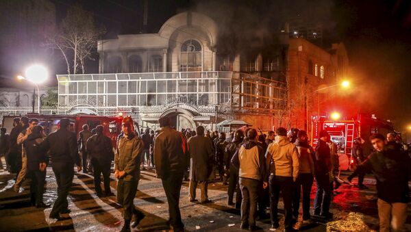 Incidents devant l'ambassade d'Arabie saoudite à Téhéran - Sputnik Afrique