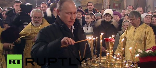Russia: Putin attends Orthodox Christmas Mass in Tver Oblast - Sputnik Afrique