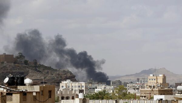 La coalition saoudienne largue des bombes à sous-munitions sur Sanaa - Sputnik Afrique