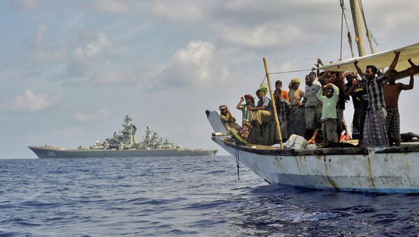 Les marins russes apprennent à aborder les navires pirates - Sputnik Afrique