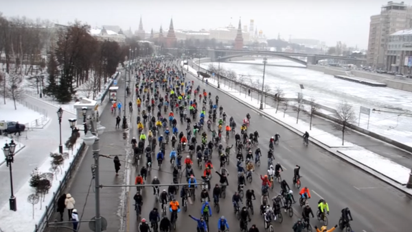 La première véloparade d'hiver à Moscou - Sputnik Afrique