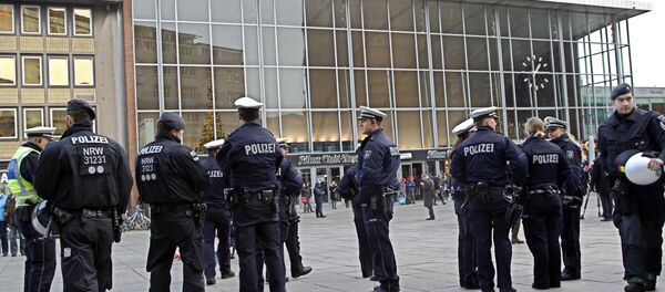 La police devant la gare centrale de Cologne - Sputnik Afrique