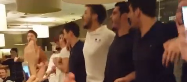 Les Bleus entonnent Kalinka après leur défaite face à la Russie - Sputnik Afrique