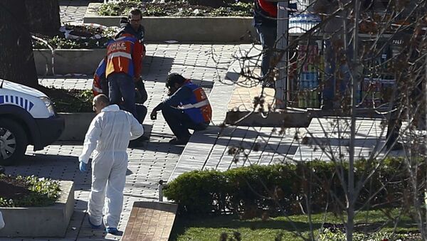 Des médecins légistes sur le lieu de l'explosion à Istanbul - Sputnik Afrique