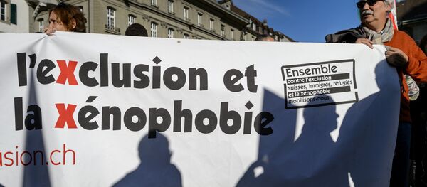 Manifestration à Berne contre une initiative d'expulser les étrangers. Archive photo - Sputnik Afrique