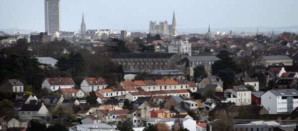 A pictue taken from the bridge of chevire over the Loire river on January 9, 2016 shows the city of Nantes, western France. - Sputnik Afrique