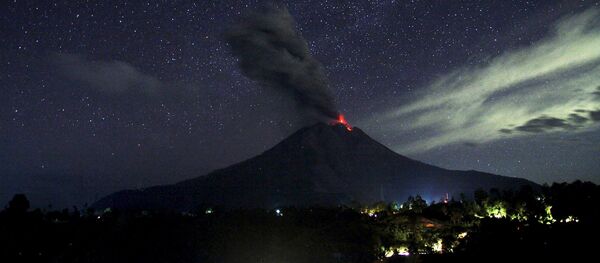 Éruption du volcan indonésien Sinabung - Sputnik Afrique