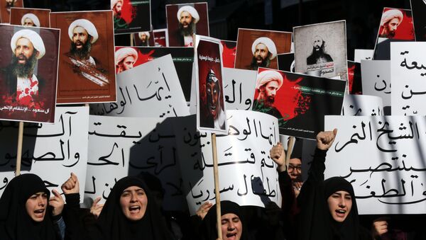 Femmes iraniennes protestant contre l'exécution de Nimr al-Nimr - Sputnik Afrique