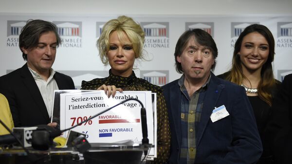 Pamela Anderson charge contre le foie gras - Sputnik Afrique