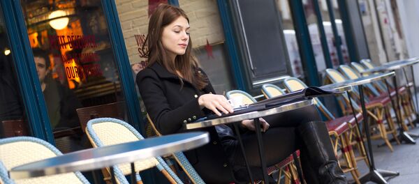 femme au café femme au café - Sputnik Afrique