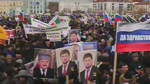 Manifestation en faveur de Poutine à Grozny - Sputnik Afrique
