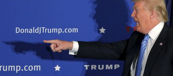 U.S. Republican presidential candidate Donald Trump takes the stage at a campaign rally in Windham, New Hampshire, January 11, 2016 U.S. Republican presidential candidate Donald Trump takes the stage at a campaign rally in Windham, New Hampshire, January 11, 2016 - Sputnik Afrique