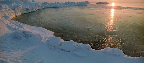 Un coucher de soleil en Arctique - Sputnik Afrique