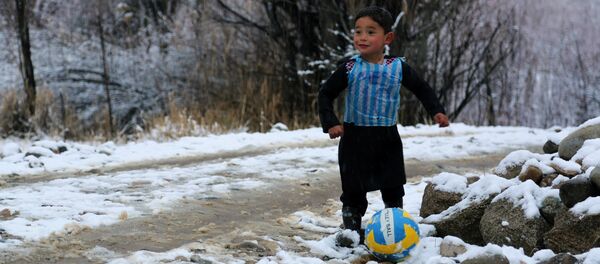 Messi ira rencontrer son petit fan au sac plastique - Sputnik Afrique