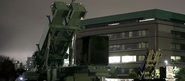 Units of Patriot Advanced Capability-3 (PAC-3) missiles stand at the Defence Ministry in Tokyo, Japan, in this photo taken by Kyodo January 29, 2016. - Sputnik Afrique