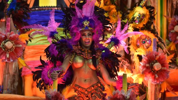 Les couleurs vives du carnaval brésilien - Sputnik Afrique