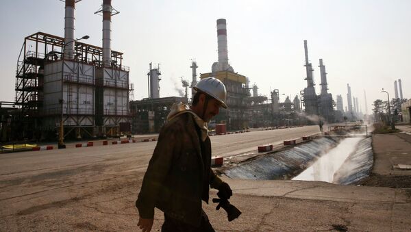 L'Iran prêt à vendre son pétrole contre des yuans - Sputnik Afrique
