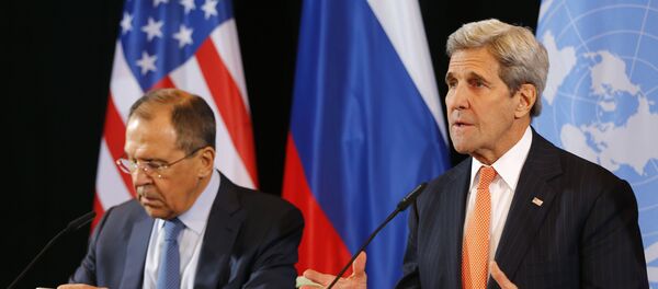 Le chef de la diplomatie russe Sergueï Lavrov et le secrétaire d’Etat américain John Kerry - Sputnik Afrique
