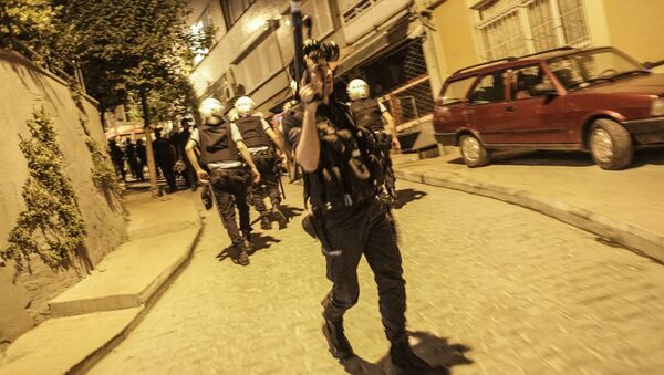 Affrontements entre la police et des manifestants à Istanbul, photo d'archives - Sputnik Afrique