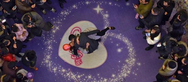 Concours de baisers en Chine - Sputnik Afrique