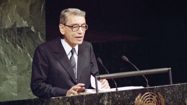 Boutros Boutros-Ghali, currently Deputy Foreign Minister of Egypt, addresses the United Nations General Assembly after being sworn in as the new U.S. Secretary-General in United Nations on Tuesday, Dec. 3, 1991. - Sputnik Afrique