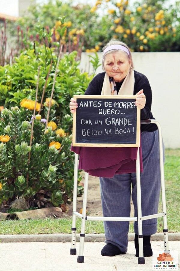 Avant de mourir, je voudrais avoir un gros baiser sur la bouche - Sputnik Afrique