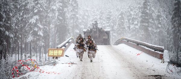 Exercices géants en Norvège: le matériel US sort de ses grottes - Sputnik Afrique