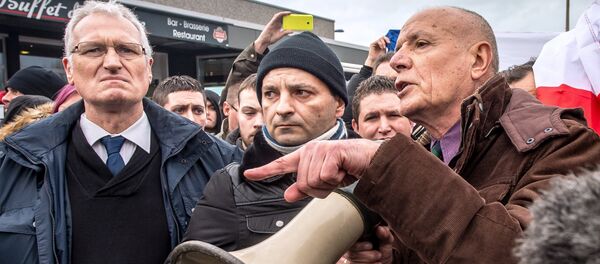 Manifestation organisée par Pegida France, le 6 février 2016, à Calais - Sputnik Afrique