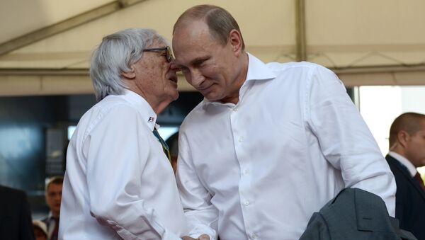 Bernie Ecclestone (à gauche) et Vladimir Poutine - Sputnik Afrique