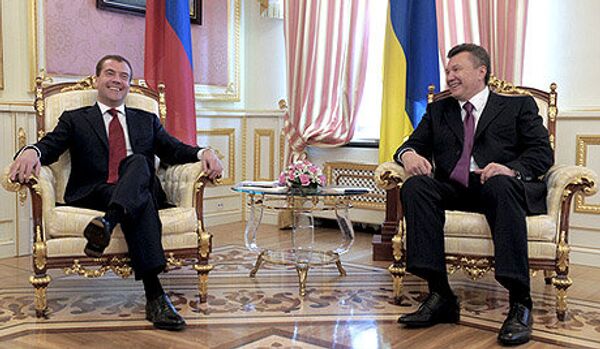 La déclaration conjointe des présidents russe et ukrainien Dmitri Medvedev et Viktor Ianoukovitch - Sputnik Afrique