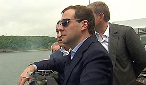 Dmitri Medvedev a observé les exercices militaires Vostok2010 - Sputnik Afrique