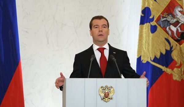 Dmitri Medvedev: la Russie se tient ferme sur ses pieds - Sputnik Afrique