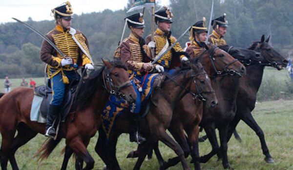 De Russie en France à cheval pour commémorer la guerre de 1812 - Sputnik Afrique