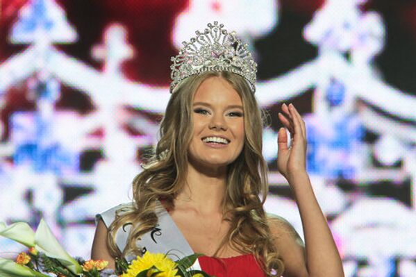 Elena Sendetskaïa, 19 ans, a remporté le concours de beauté Miss Kiev 2011. - Sputnik Afrique